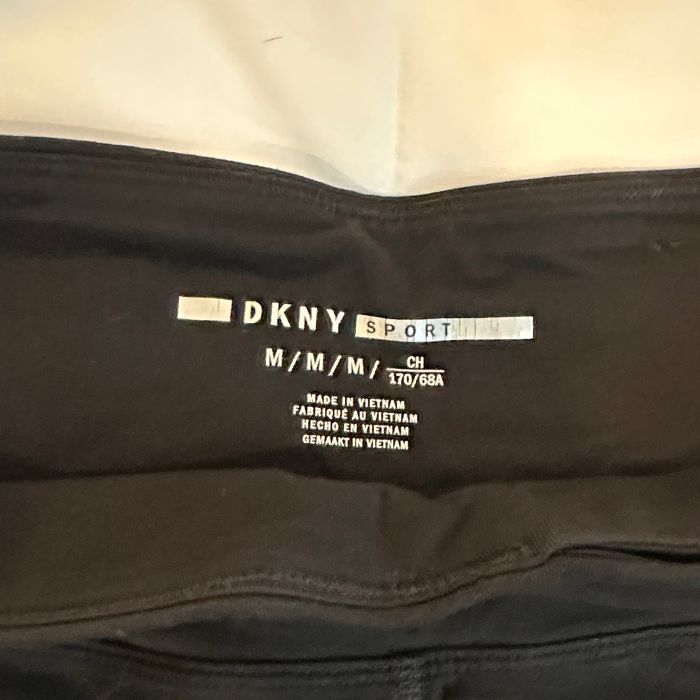 DKNY Black Logo T-Shirt and Leggings Ensemble - Picture 3 of 4